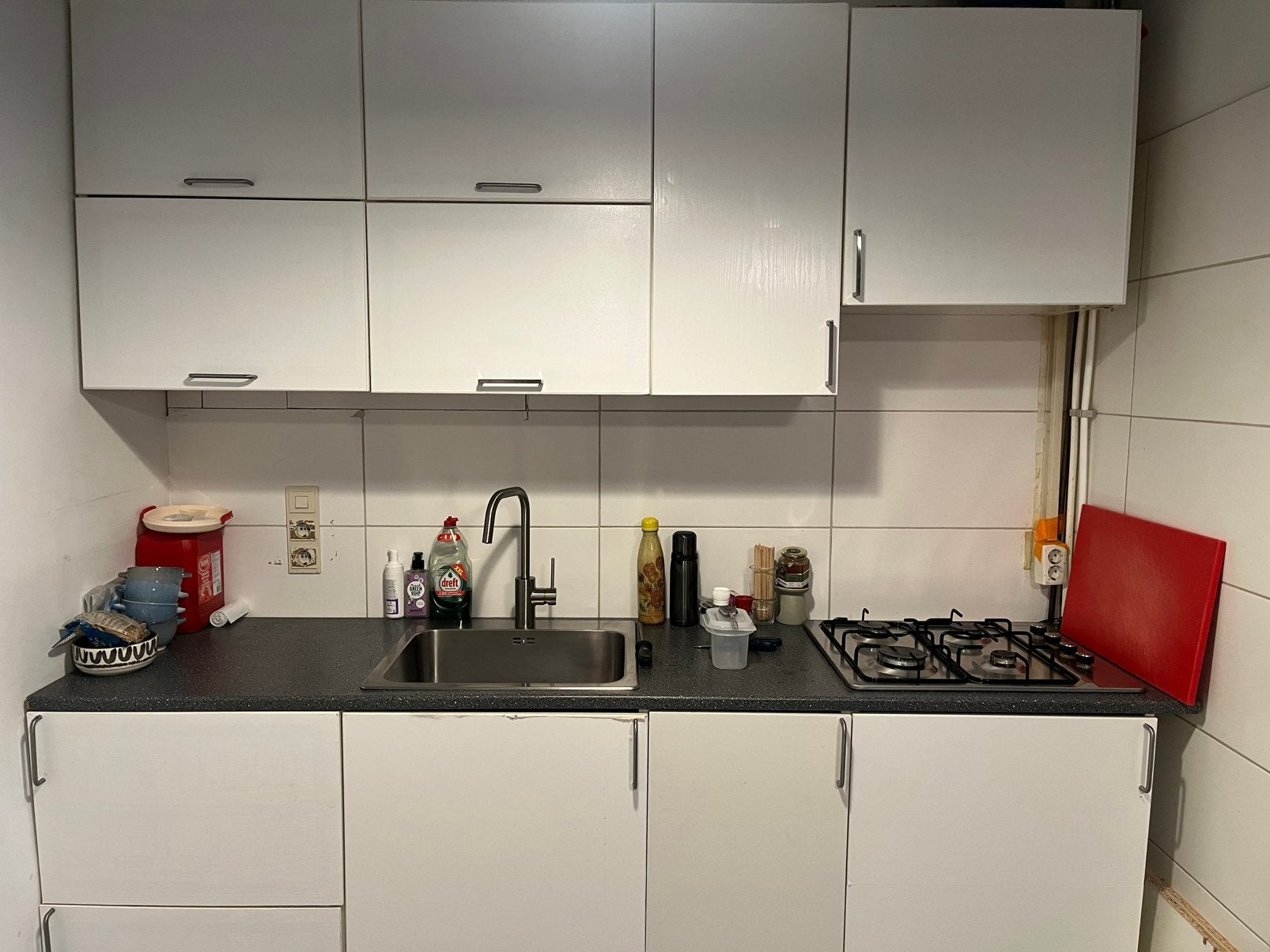 Witte keuken met nieuwe wasbak en kraan en kookstel 4pits, Ophalen, Zo goed als nieuw, Wit