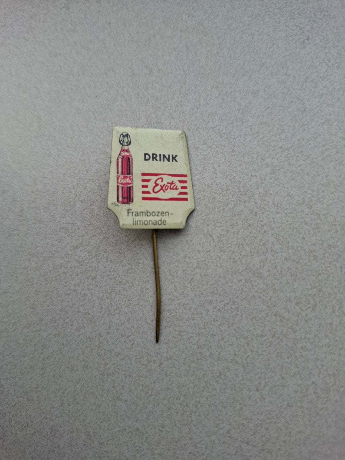 Vintage speldje pin prikker Exota Frambozenlimonade, Verzamelen, Ophalen of Verzenden
