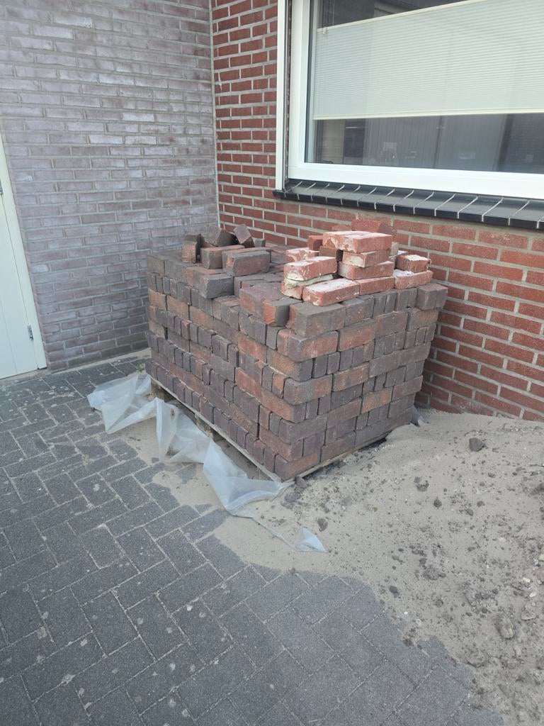 Gebakken waaltjes, ruim 8m², over wegens aanbouw, Doe-het-zelf en Verbouw, Metselstenen, Ophalen, Gebruikt, Bakstenen