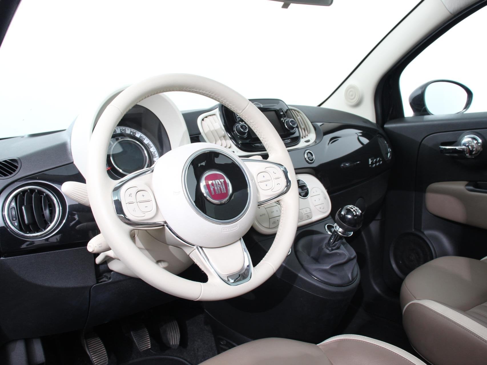 Fiat 500 1.2 Lounge Navigatie Leder Interieur Climate Contro, Voorwielaandrijving, Gebruikt, 4 cilinders, 4 stoelen