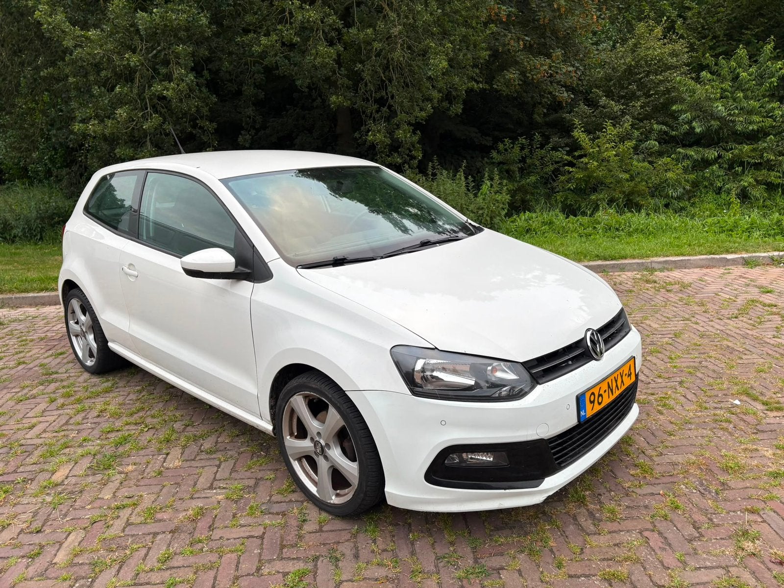 Volkswagen Polo 1.2 6V 44KW 3D My2009 2011 Wit, Auto's, Voorwielaandrijving, 967 kg, 40 €/maand, 1198 cc