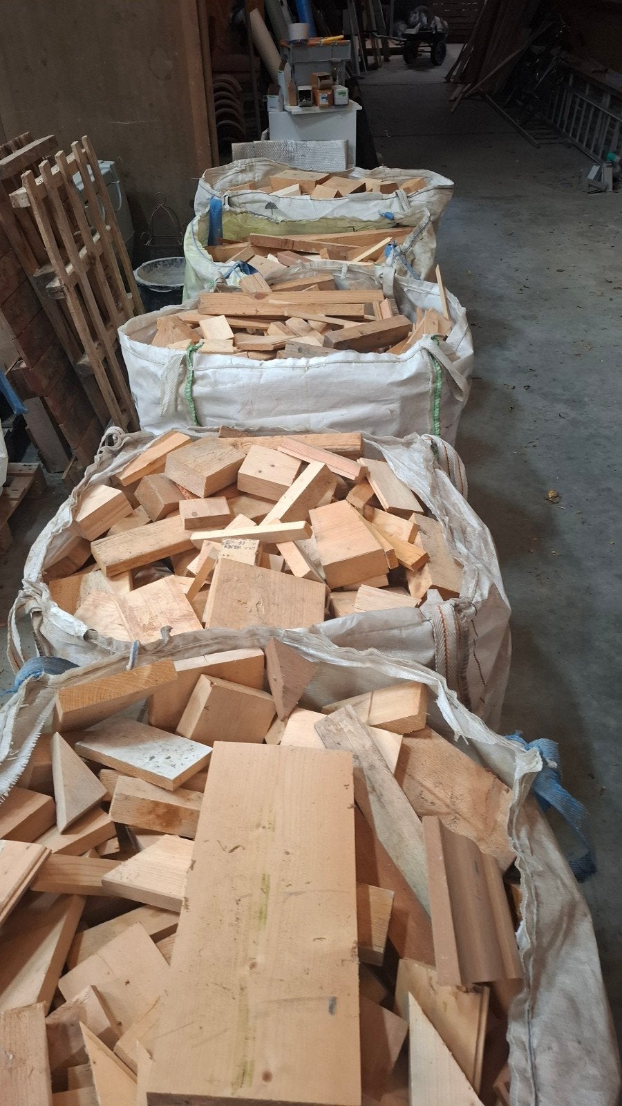 schoon droog haardhout, je kunt direct stoken., Minder dan 3 m³, Ophalen