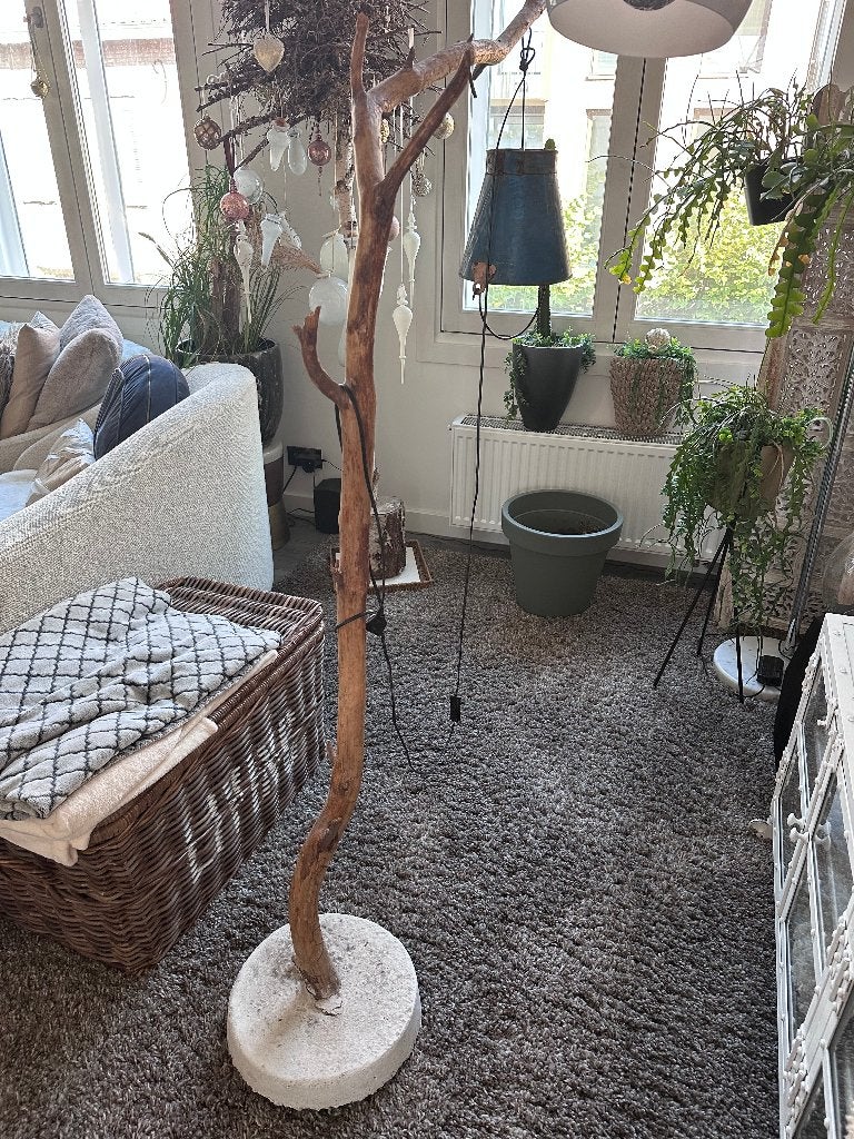 Boomstamlamp met blauwe kap – sfeer met karakter!, Gebruikt, Vintage, 150 tot 200 cm, Hout