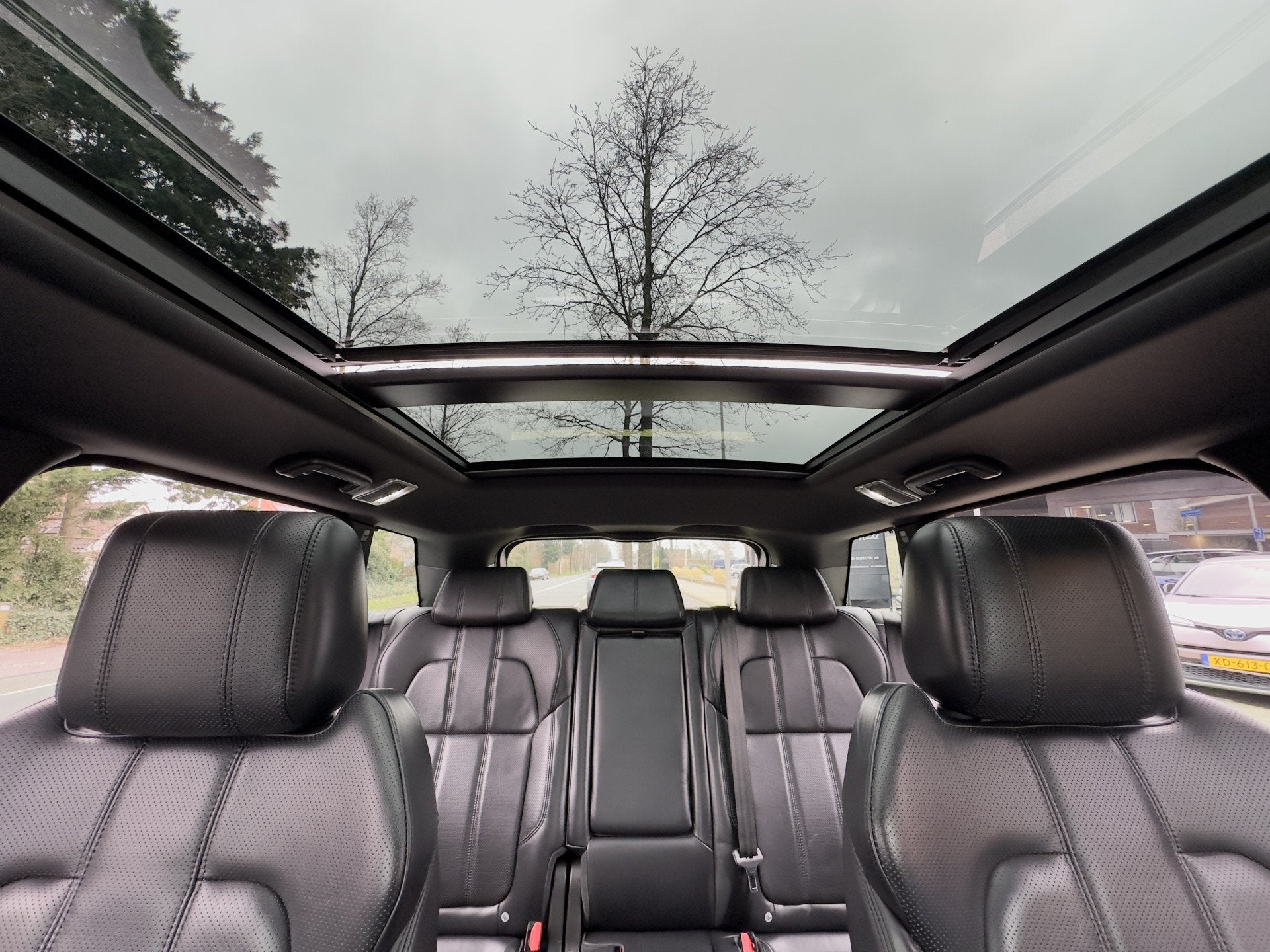 Land Rover Range Rover Sport 3.0 TDV6 AUT8 BLACK-EDITION PAN, Auto's, Automaat, Dealer onderhouden, Gebruikt, 2993 cc