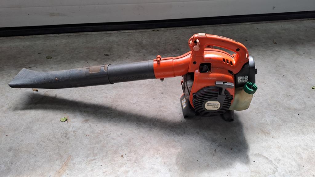 Husqvarna 125B bladblazer, Ophalen of Verzenden, Gebruikt, Benzine