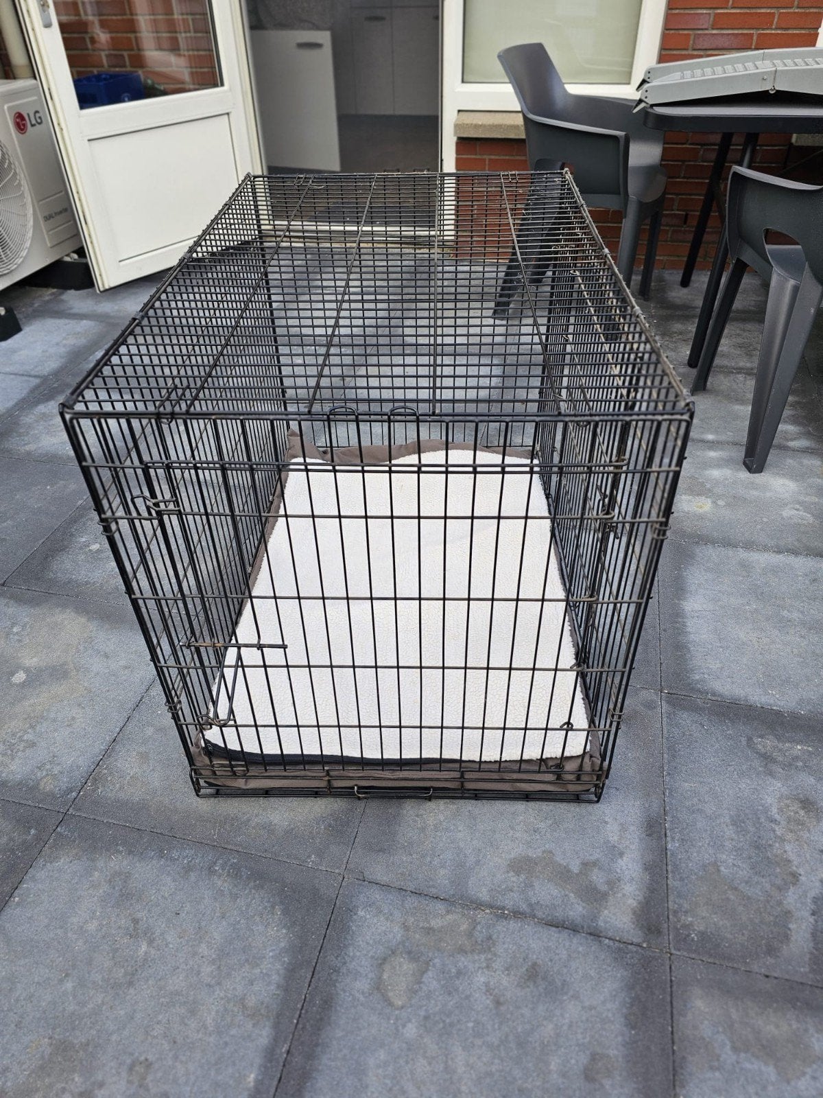 bench ophalen voor 12.50 euro in Veghel, Dieren en Toebehoren, Ophalen, Minder dan 65 cm