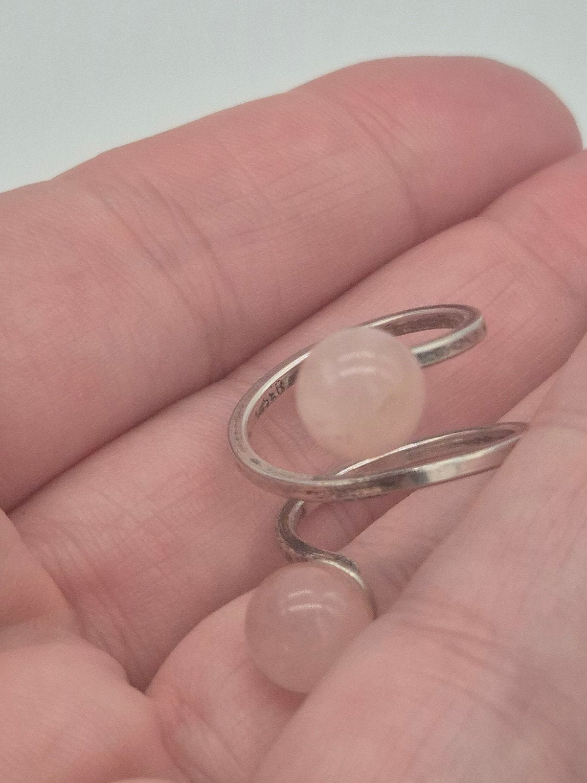 Vintage zilveren ring met Rozenkwarts 835, Sieraden, Tassen en Uiterlijk, Gebruikt, Verzenden, 17 tot 18, Roze