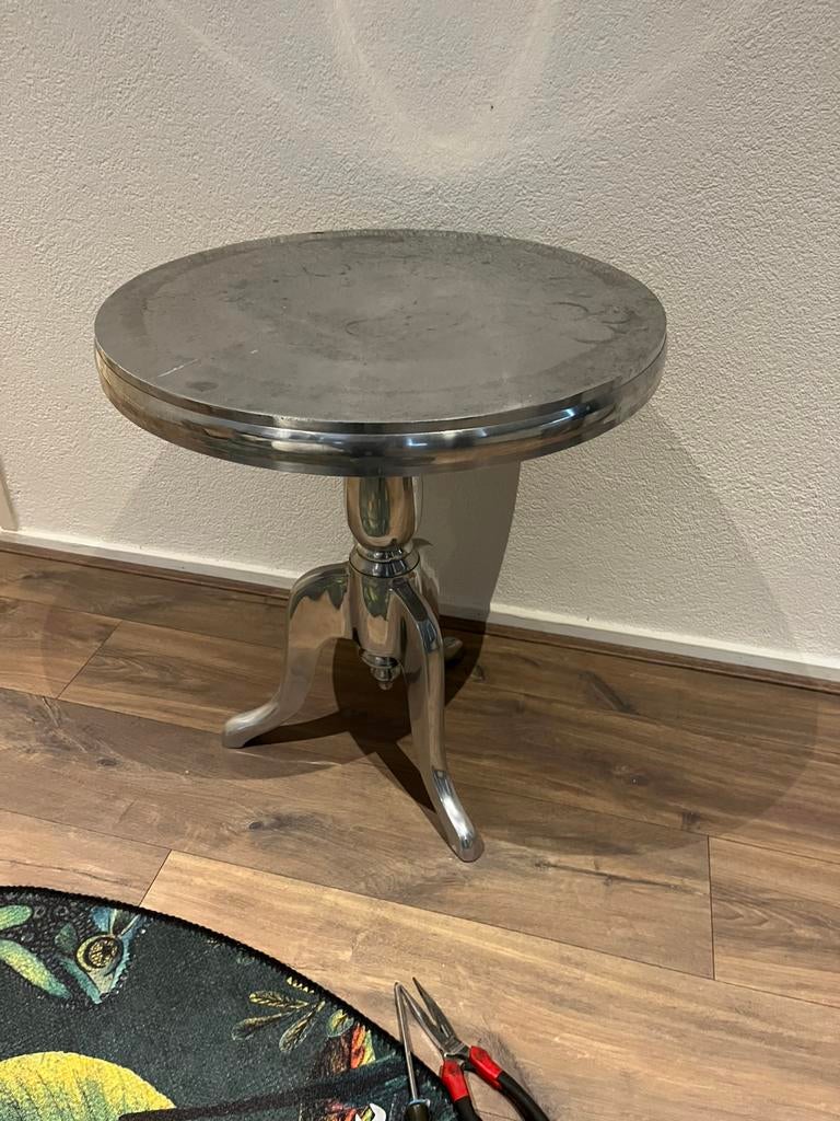 Bijzettafel zilver Riviera Maison stijl 50cm, Huis en Inrichting, Minder dan 55 cm, Rond, Zo goed als nieuw, Ophalen