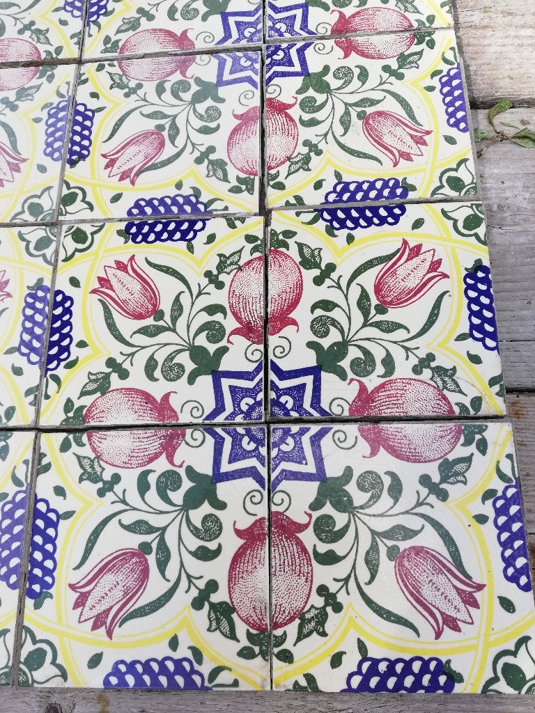 Set 16 kleurrijke tegels 13.1x13.1 cm met tulp, losse tegels, Ophalen