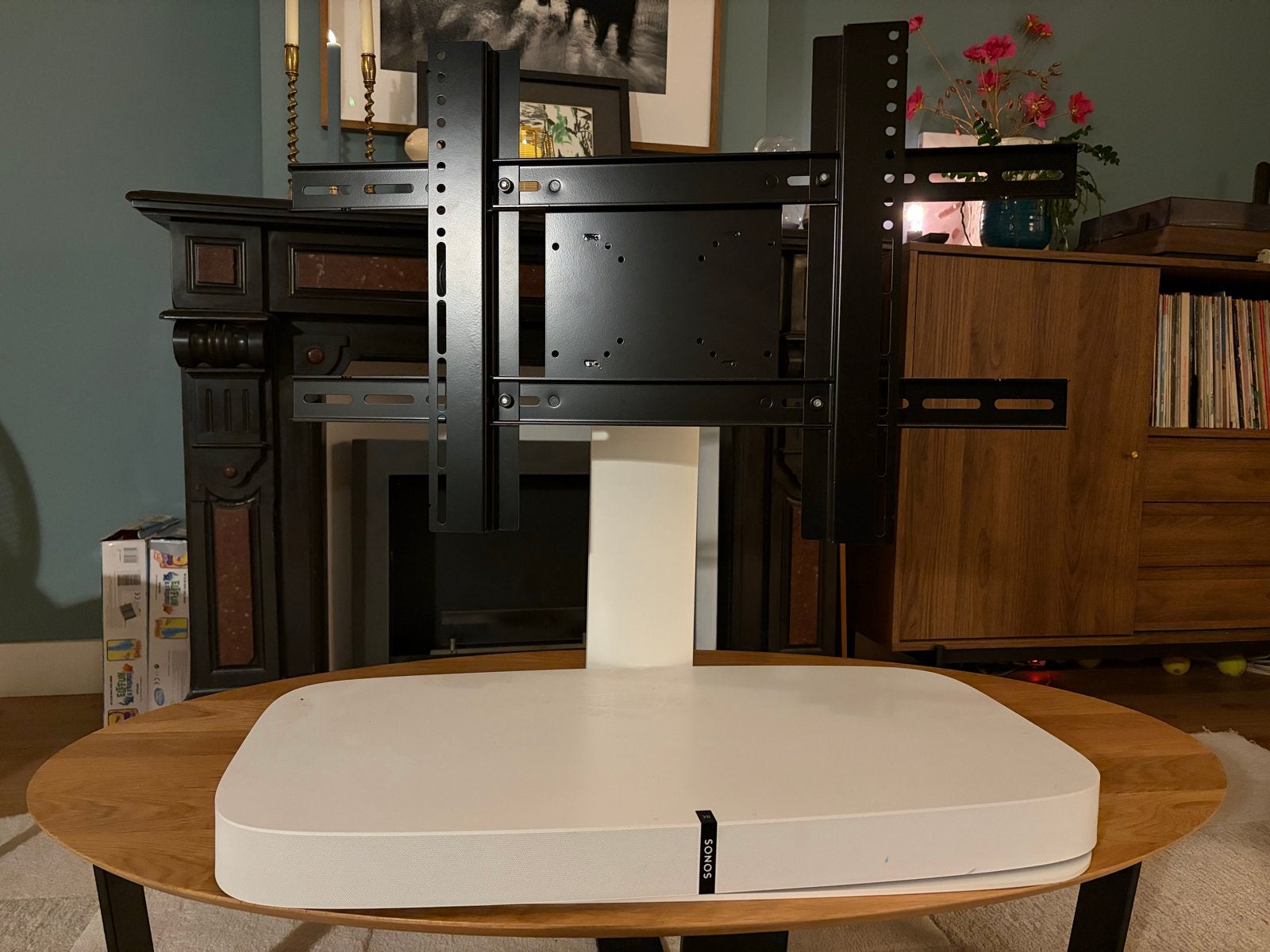 Sonos Playbase met bijbehorende Flexson standaard (wit), Ophalen, Zo goed als nieuw