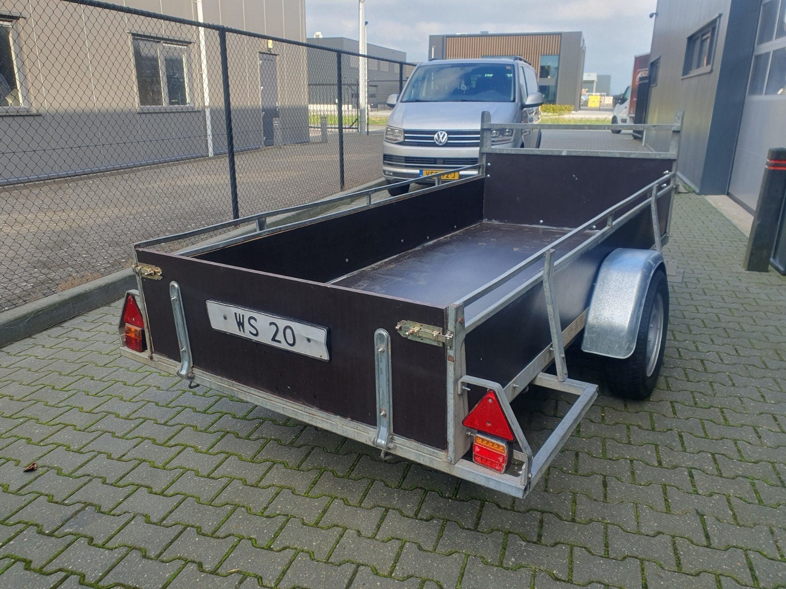 Rowe enkelas 3 x130 gegalvaniseerd  750kg Ongeremd 750euro, Ophalen of Verzenden