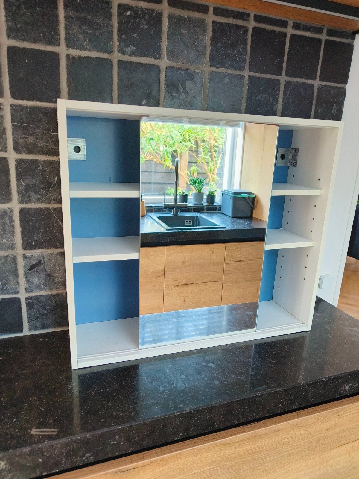 Witte badkamer kastje met spiegel schuifdeur (60x50x20 cm), Ophalen, 25 tot 50 cm, (Half)hoge kast, Minder dan 100 cm