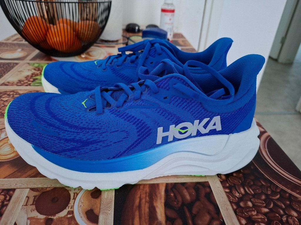 hoka arahi 8, Sport en Fitness, Hardloopschoenen, Nieuw, Hardlopen, Ophalen