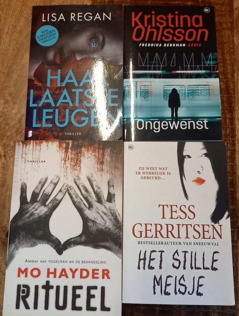 Boeken - thrillers set 2, Boeken, Ophalen of Verzenden, Zo goed als nieuw, Wereld overig
