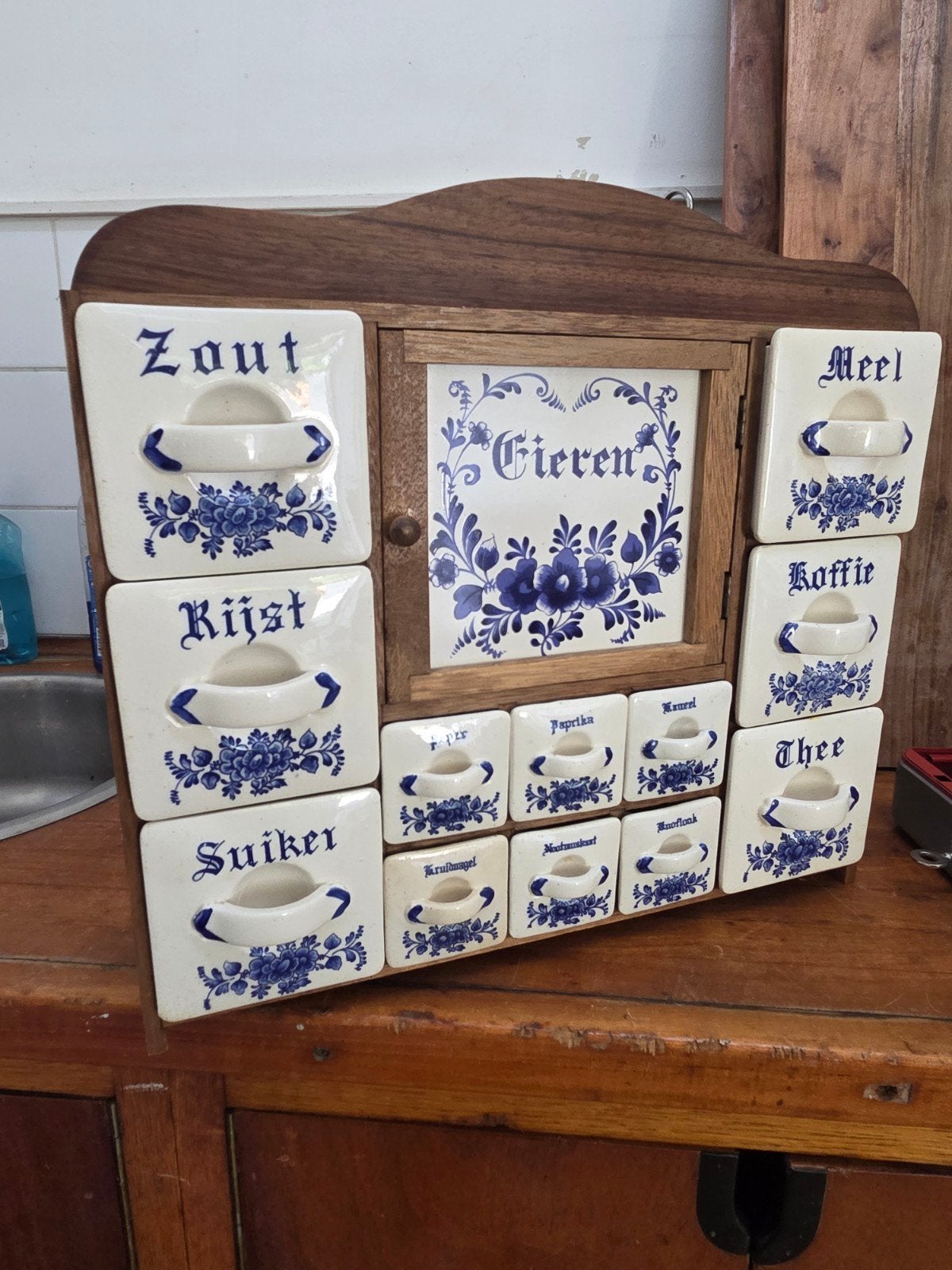 Antiek Delfts Blauw Kruidenrekje met Porseleinen Laden, Ophalen of Verzenden