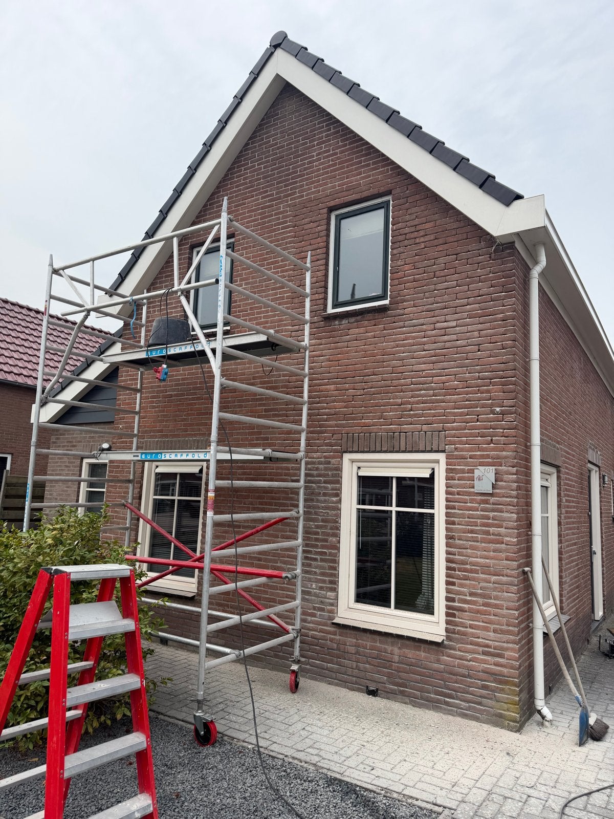Gevelrenovatie (voeger gezocht ), Gevelrenovatie