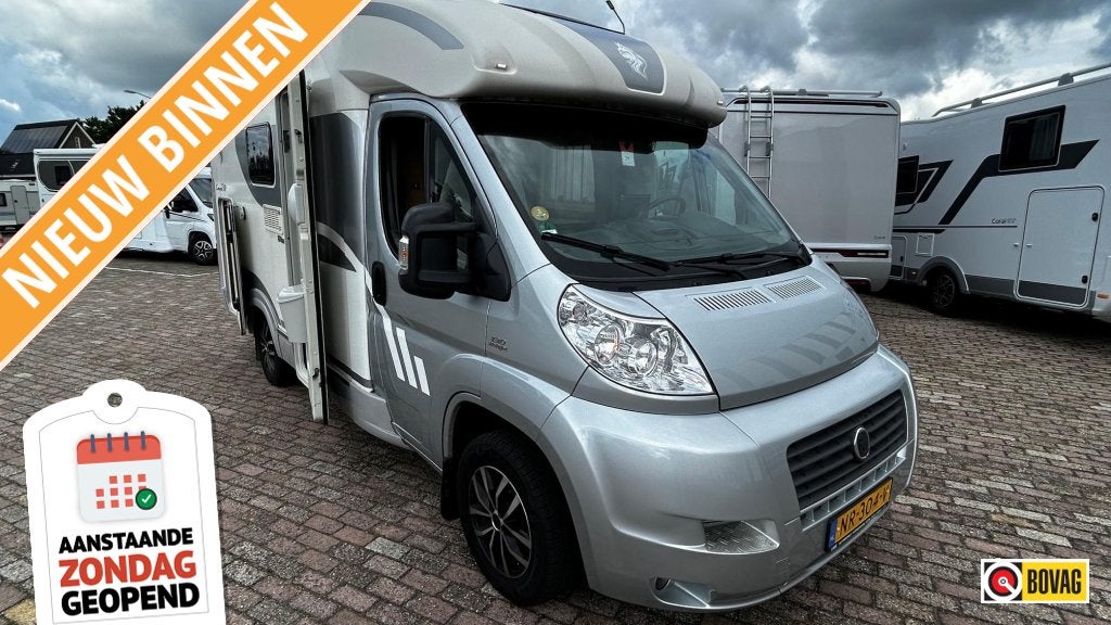 Adria Compact SP Fietsendrager, a.r. cam, Caravans en Kamperen, Boiler, Fiat, 6 tot 7 meter, Bedrijf