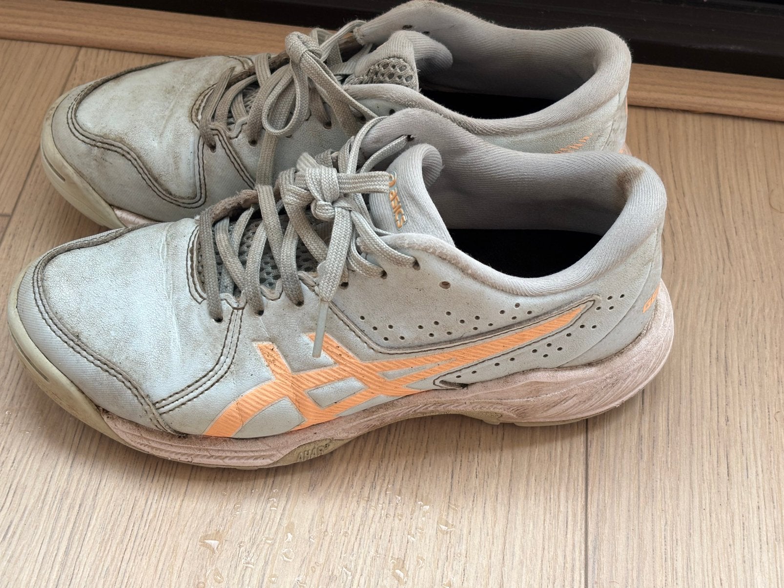 Asics hockeyschoenen maat 35,5, Sport en Fitness, Ophalen of Verzenden, Zo goed als nieuw, Schoenen