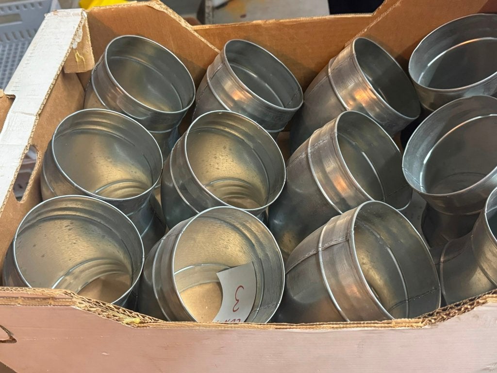 59 PARTIJ 12 spiro gladde bocht 125-45* voor €55 vadouden, Bochten, Pvc, Brouwerstraat 14, Nieuw