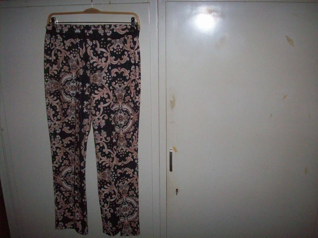 Damens half legging broek, Ophalen, Zo goed als nieuw, Overige kleuren, W28 - W29 (confectie 36)