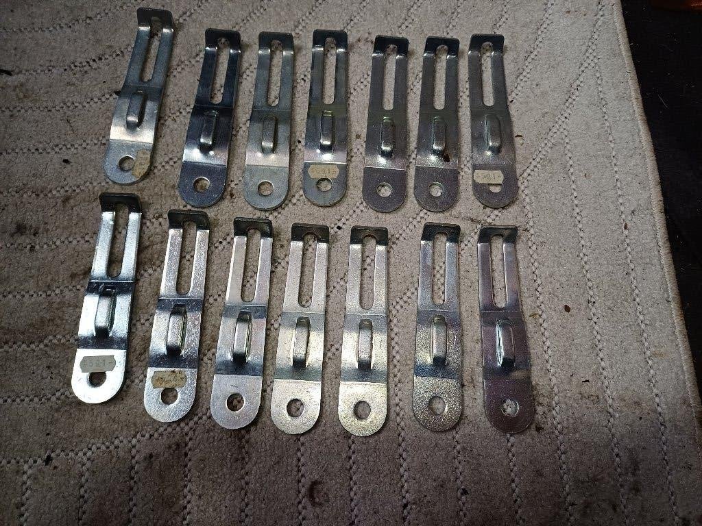 Nos nieuwe metal plaatje rem anker achter wiel, Fietsen en Brommers, Brommeronderdelen | Oldtimers, Ophalen of Verzenden, Nieuw