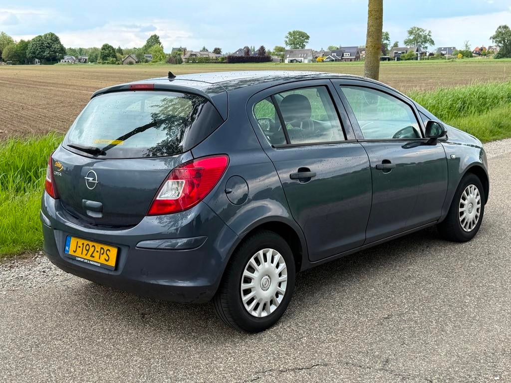 Opel Corsa 1.2-16V Cosmo APK 02-2027, Voorwielaandrijving, Stof, Gebruikt, 4 cilinders