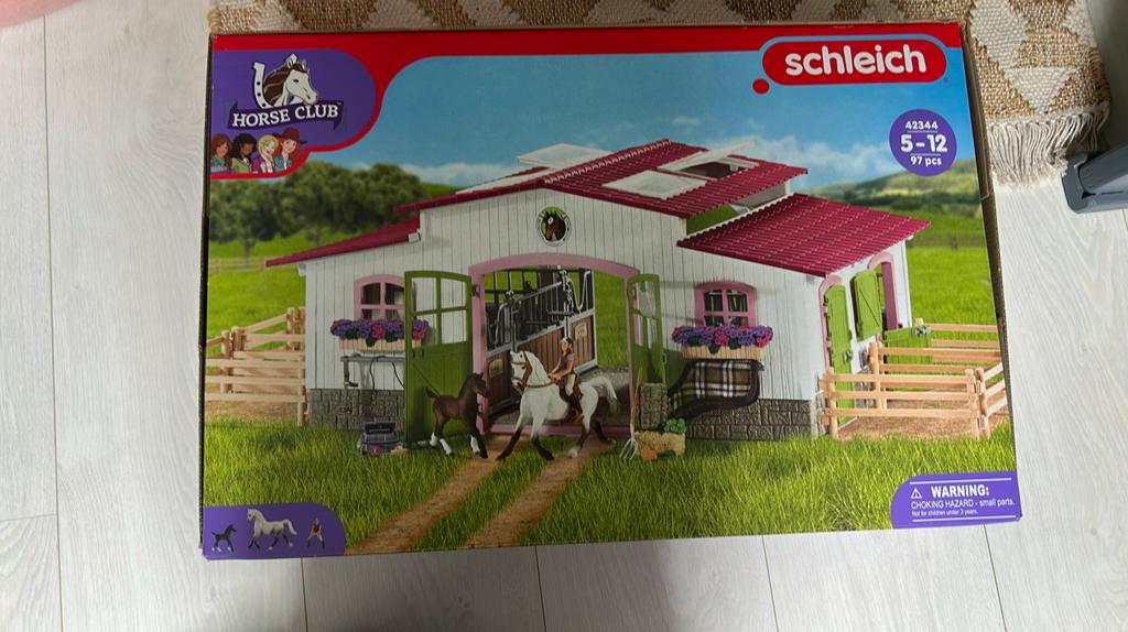 Schleich Horse Club Manege 42344 met paarden en accessoires, Ophalen, Zo goed als nieuw, Meisje