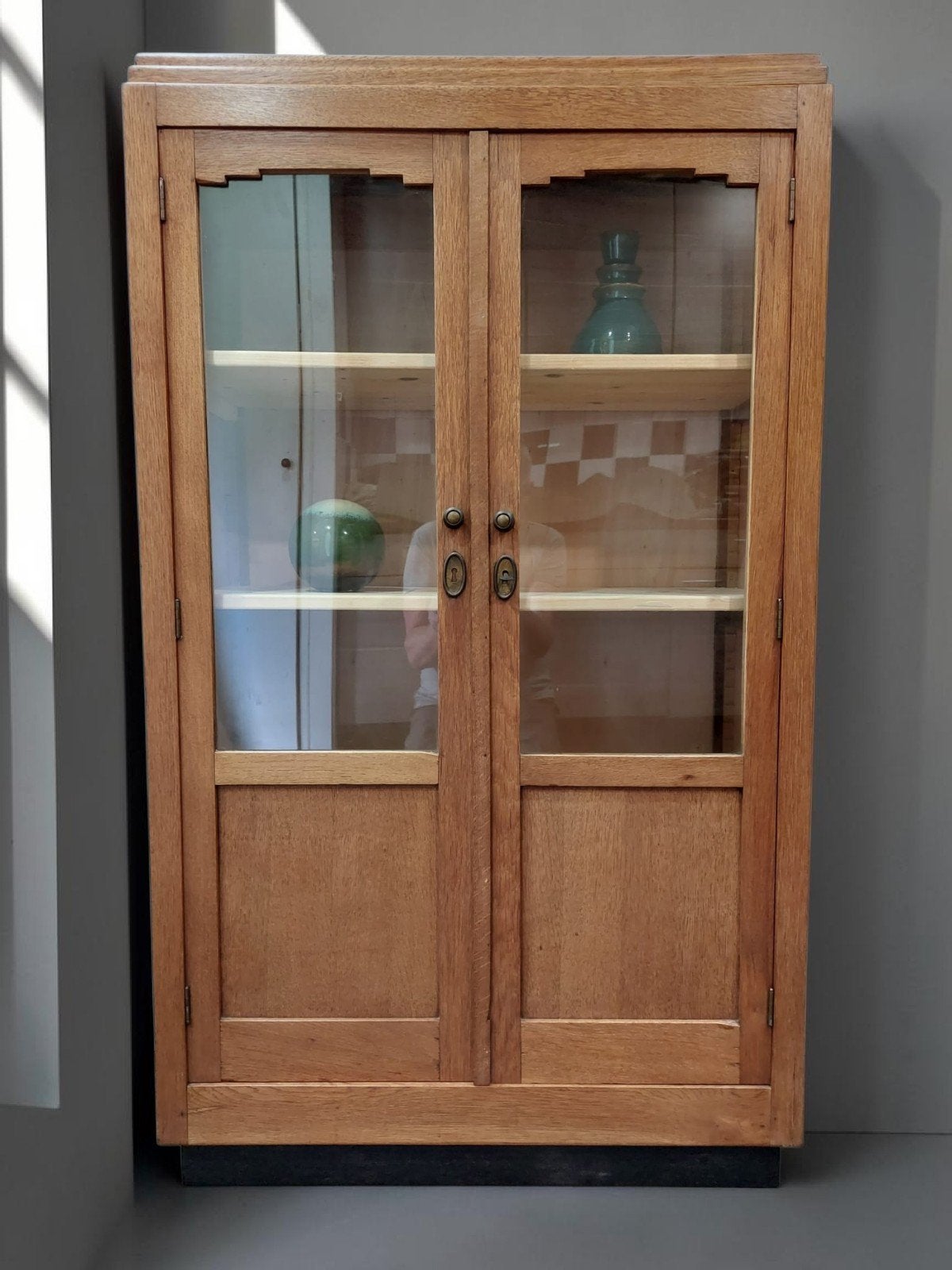 Art deco kastje antiek boekenkastje .