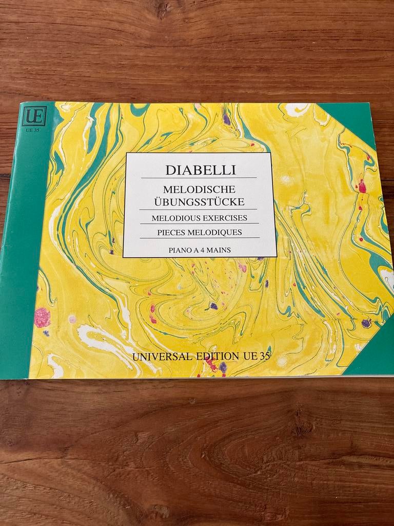 Diabelli - Melodische Übungsstücke - Piano 4 Mains, Muziek en Instrumenten, Bladmuziek, Klassiek, Ophalen of Verzenden, Zo goed als nieuw