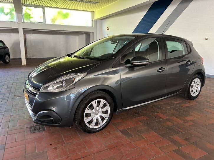 Peugeot 208 1.2 VTI 60KW/82PK 5-D 2017 Grijs