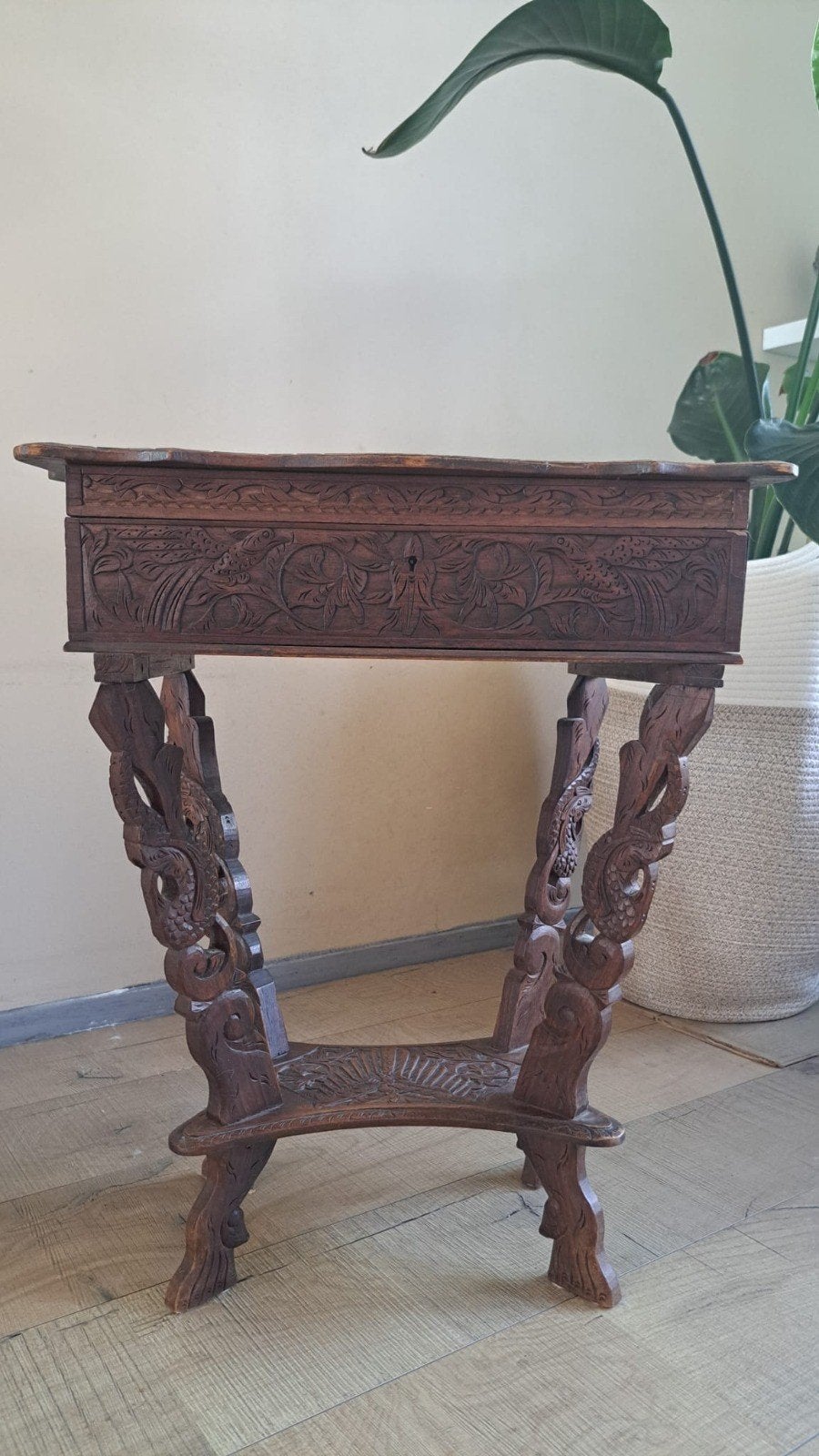 Prachtig I ndonesisch vintage naaitafeltje, Antiek en Kunst, Ophalen