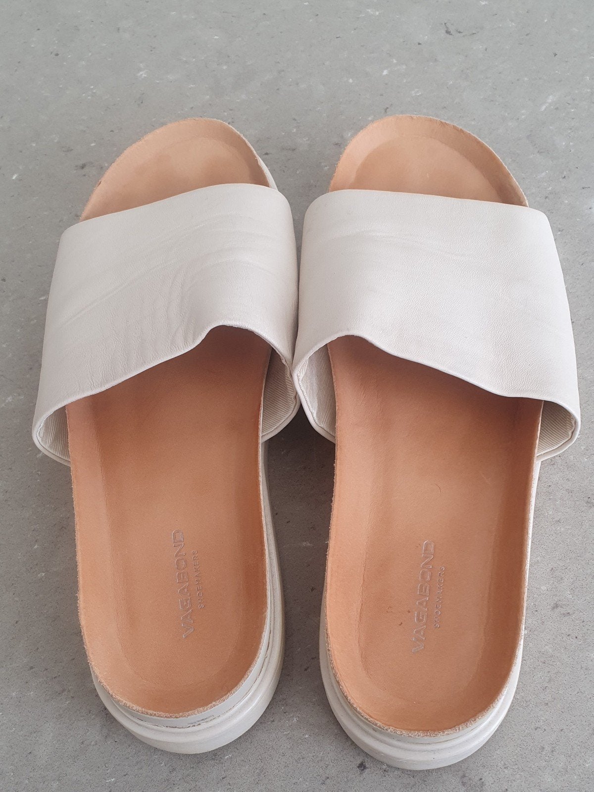 Leren Vagebond dames slippers, maat 40 zgan, Ophalen of Verzenden, Zo goed als nieuw, Zwart
