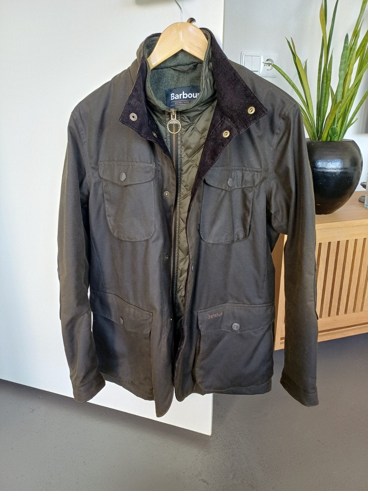Nieuwe Barbour Ogston wax jas,Olive,Mt M +pot wax, Barbour, Maat 48/50 (M), Nieuw, Ophalen of Verzenden