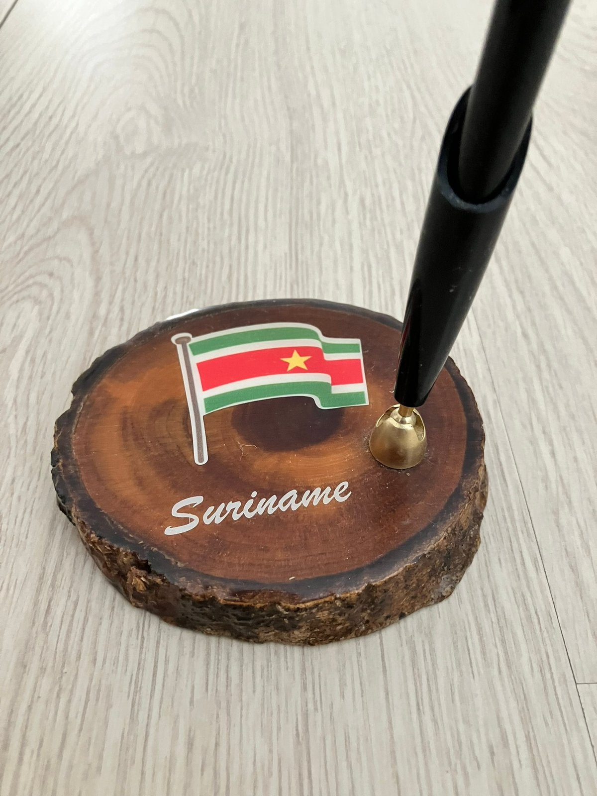 Pennenhouder van hout, Suriname, Su, Paramaribo, souvenier, Diversen, Bureau-accessoires, Ophalen, Zo goed als nieuw