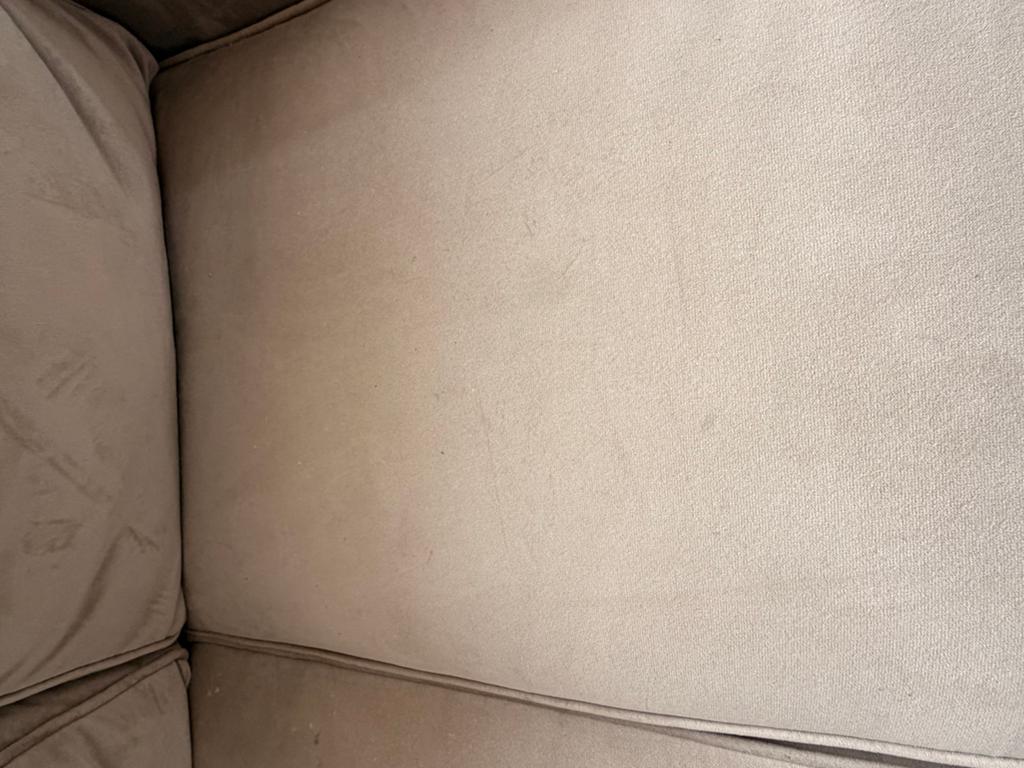 Rofra Home 2-zits bank - Beige velours - Afneembare hoezen, Huis en Inrichting, Banken | Bankstellen, Ophalen, Gebruikt, 100 tot 125 cm