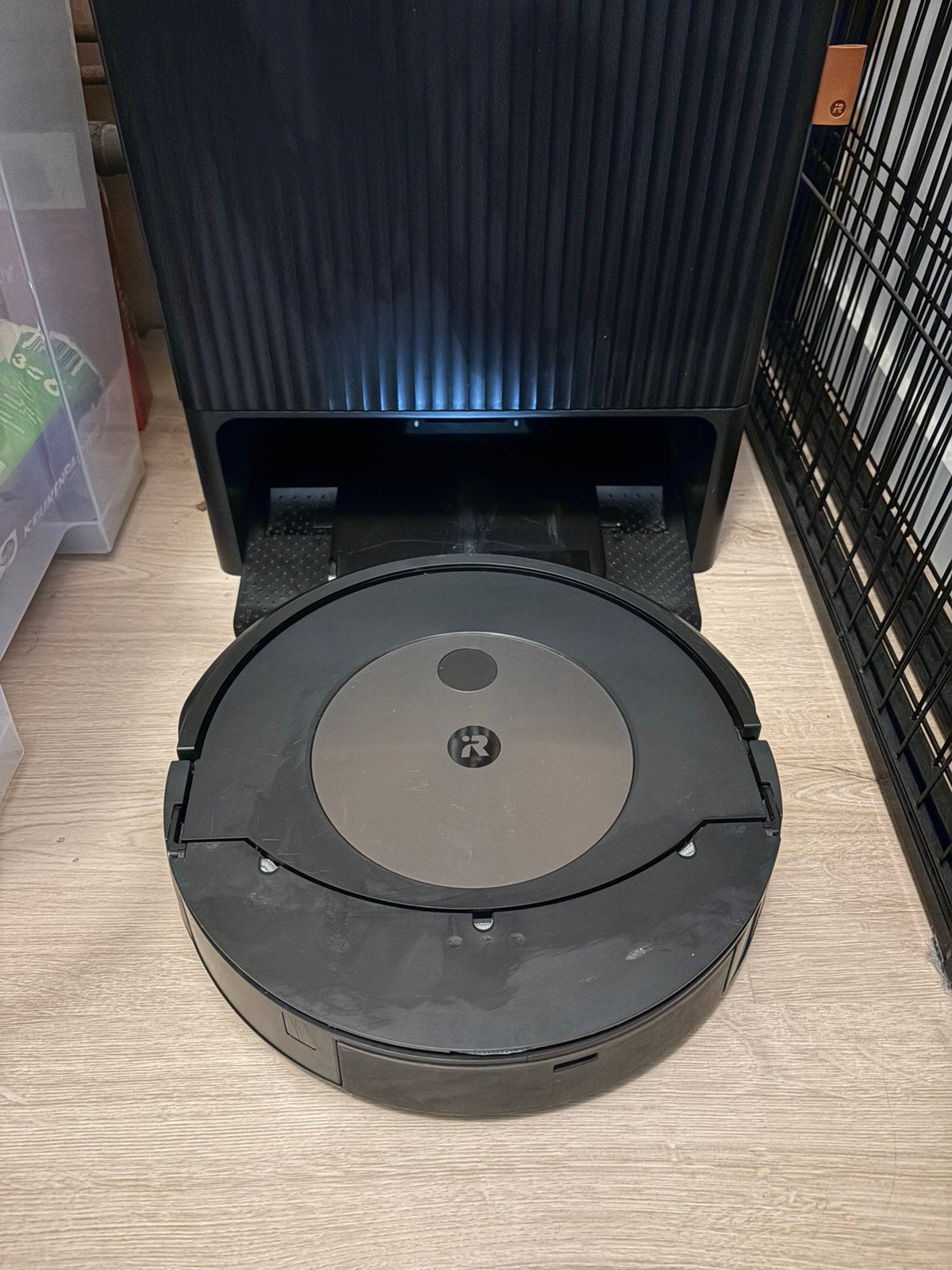 Robotstofzuiger Roomba combo J9+ met dweilfunctie, Ophalen, Zo goed als nieuw, Robotstofzuiger