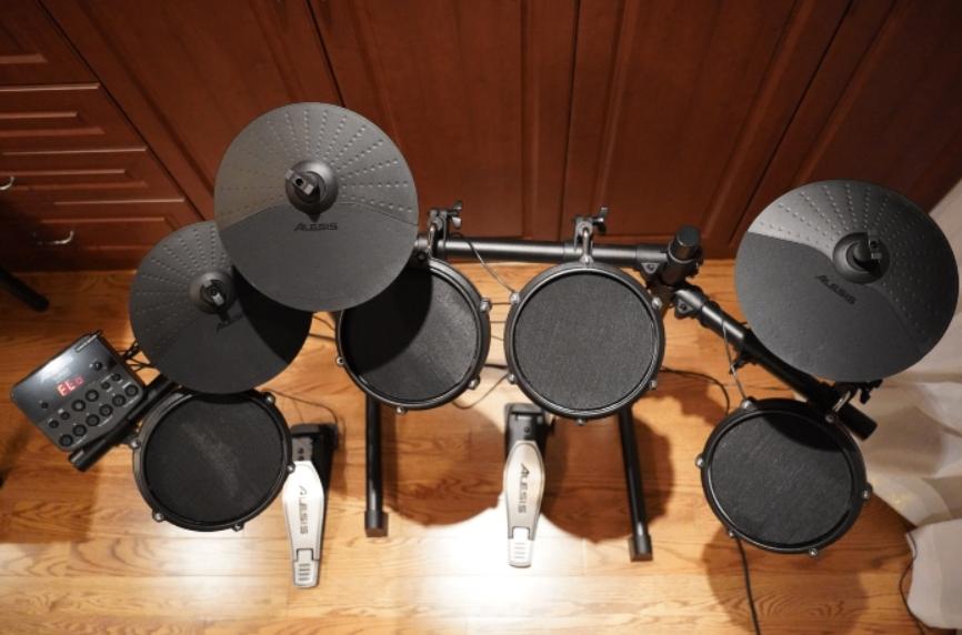 Alesis Turbo Mesh Kit elektronisch drumstel, Muziek en Instrumenten, Drumstellen en Slagwerk, Ophalen of Verzenden, Gebruikt, Overige merken