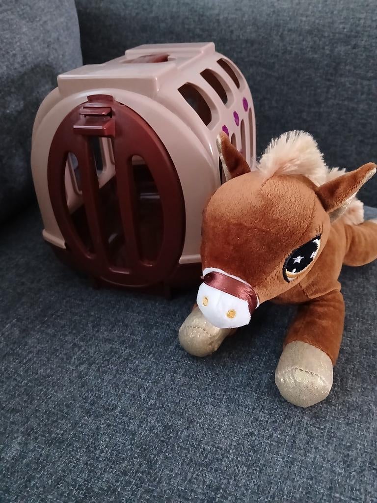 Knuffel paard met stal, Ophalen