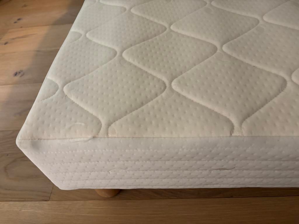 Boxspring 160x200cm La Redoute bijna niet gebruikt, Huis en Inrichting, Ophalen, 125 cm of meer, 125 cm of meer, Zo goed als nieuw