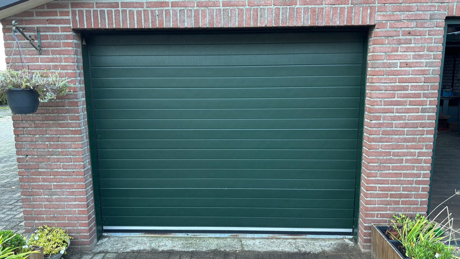 Sectionaal garagedeur elektrisch 2650x2100, Ophalen, Kunststof, Gebruikt, 120 cm of meer