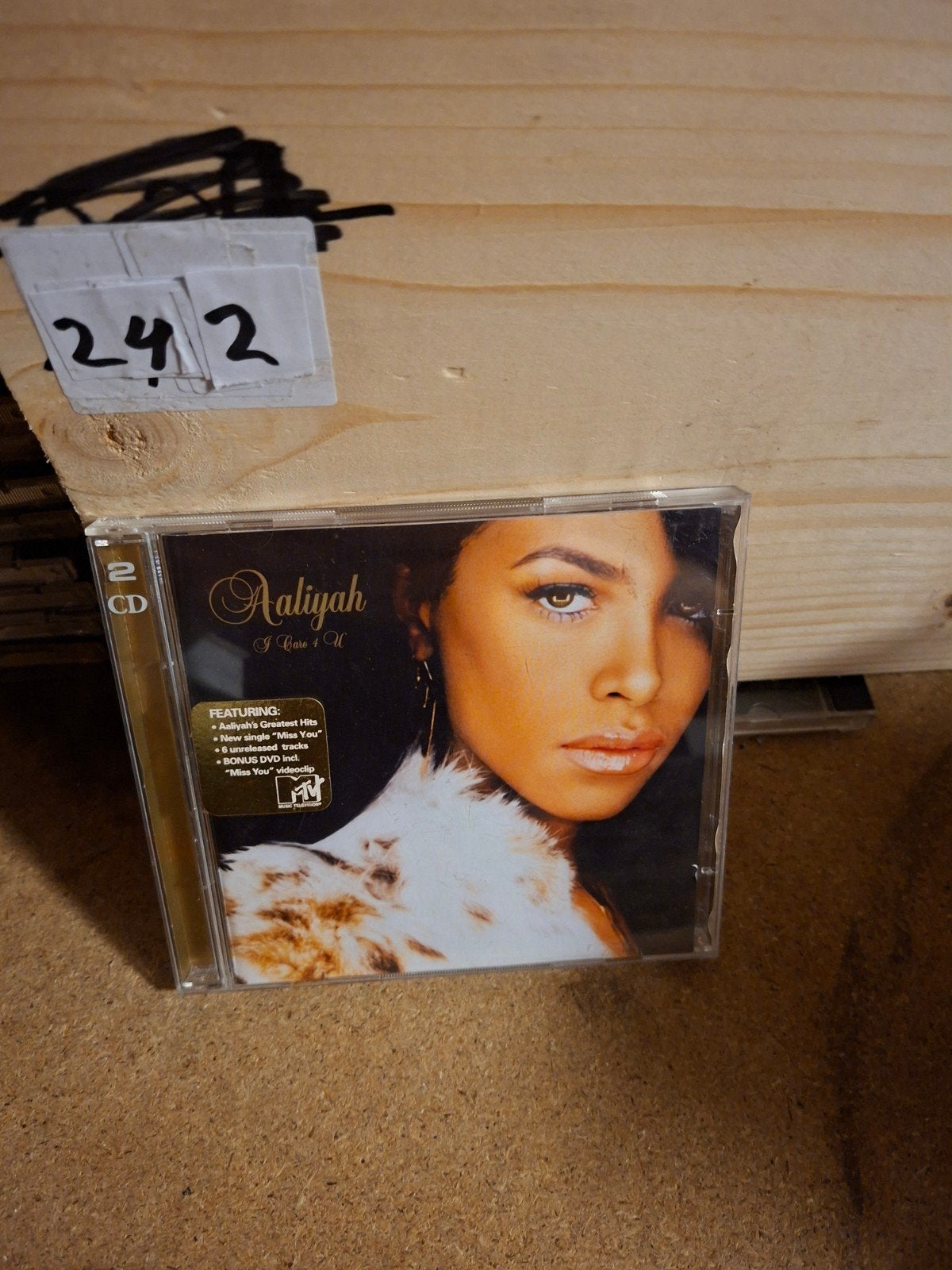 Aaliyah - I Care 4 U (2 CD) Greatest Hits & Bonus DVD, Gebruikt, Pop, Inclusief DVD, Ophalen of Verzenden