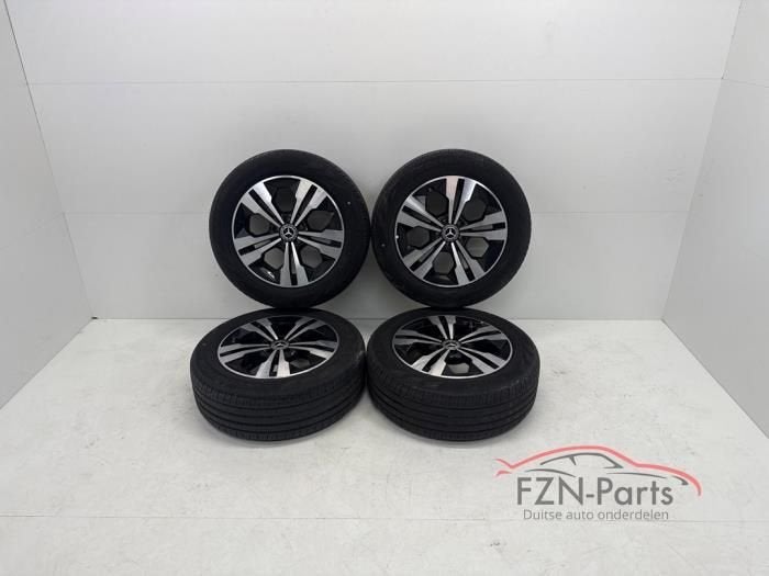 Mercedes-Benz GLA W247 Velgenset 18-Inch Bridgestone Pirelli, Ophalen of Verzenden, Nieuw, Overig, Band(en)