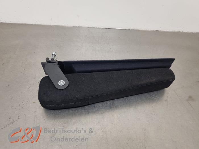 Armleuning van een Opel Vivaro, Gebruikt, -, -, Opel