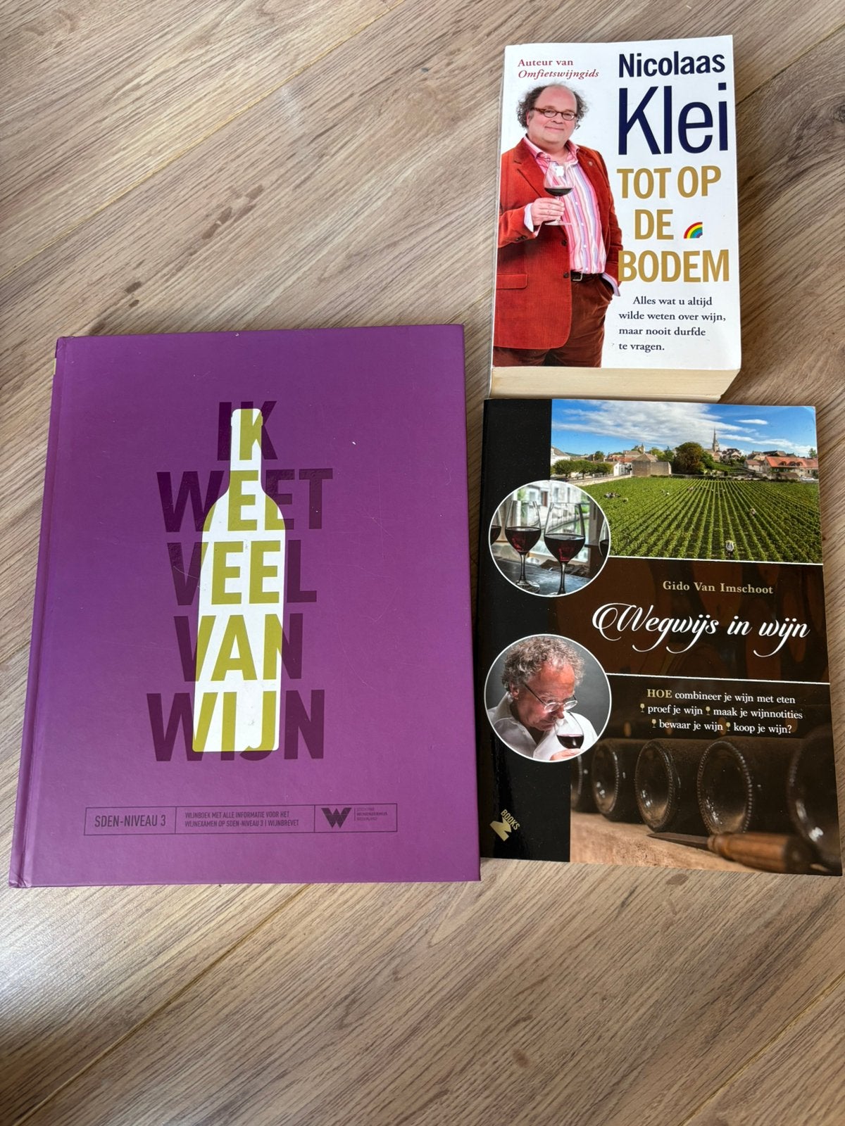 3x wegwijs in wijn, Ophalen, Gelezen