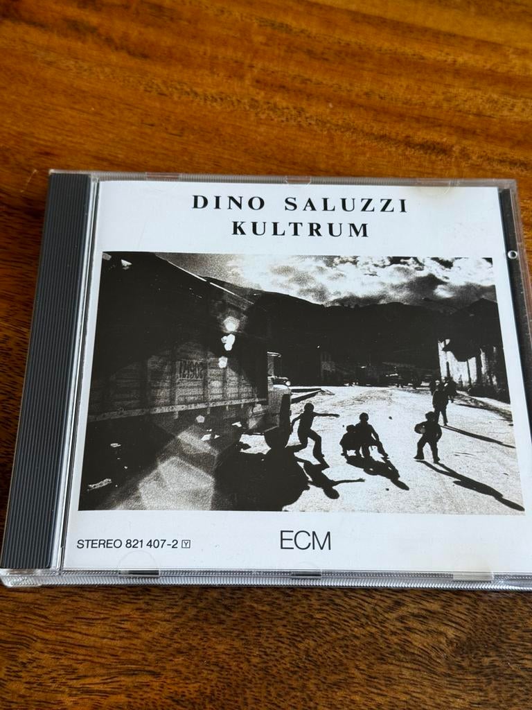 Dino Saluzzi  ,Kultrum, Ophalen of Verzenden, 1980 tot heden, Zo goed als nieuw, Jazz