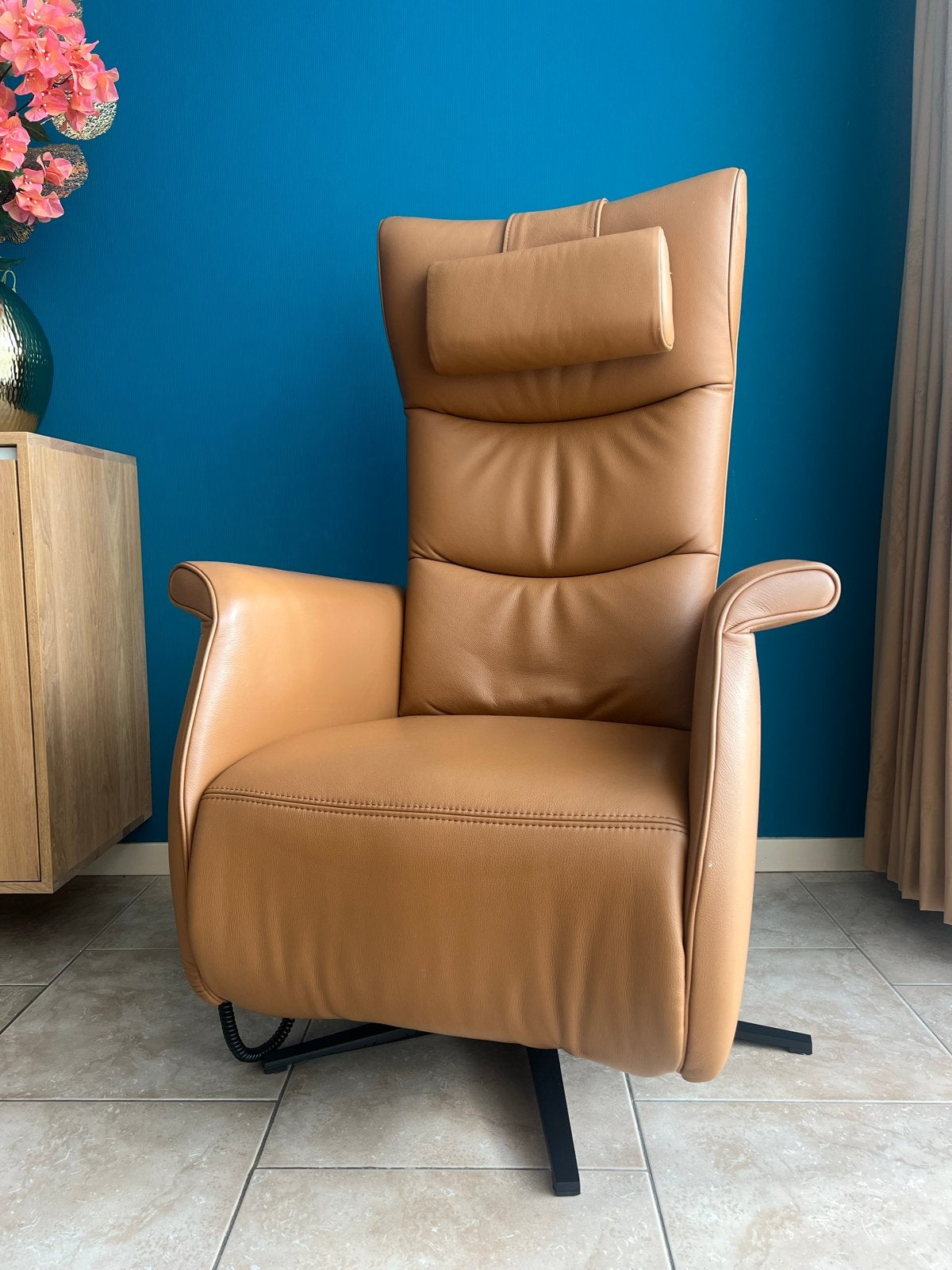 Velderhof Luxe Elektrische Relaxfauteuil - Cognac, Huis en Inrichting, Ophalen, Luxe leder cognac, Zo goed als nieuw, 50 tot 75 cm