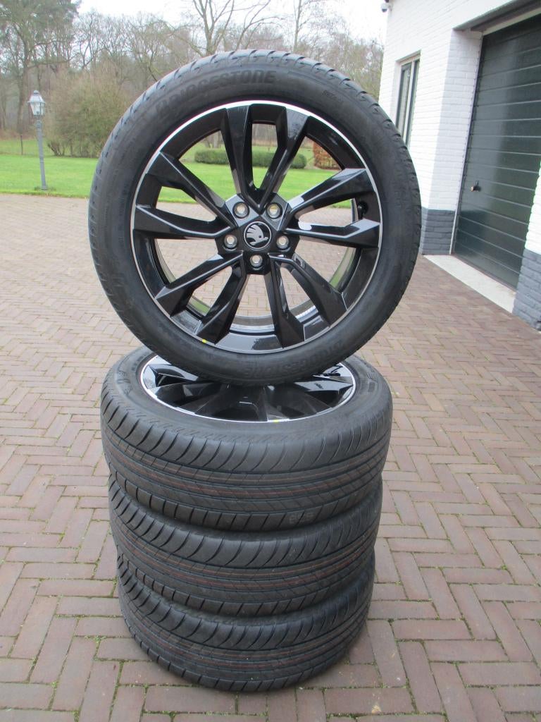 NIEUW Originele Skoda Karoq 18 inch velgen zomer, Auto-onderdelen, Banden en Velgen, Ophalen, 18 inch, 215 mm, Banden en Velgen