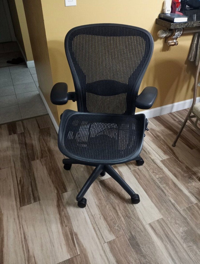 6x Herman Miller Aeron maat C Exclusieve bureaustoel, Huis en Inrichting, Bureaustoelen, Ophalen of Verzenden, Zo goed als nieuw