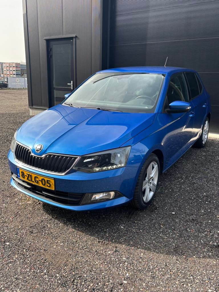 Skoda Fabia 1.2 TSI 66KW 2015 Blauw, Auto's, Skoda, 40 €/maand, 4 cilinders, Blauw, Origineel Nederlands