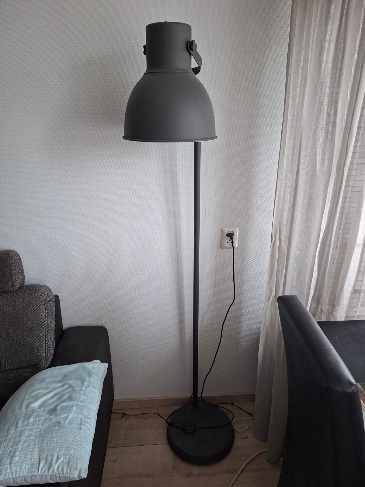 Ikea vloerlamp zo goed als nieuw, Ophalen, E27 (groot), Zo goed als nieuw, Metaal